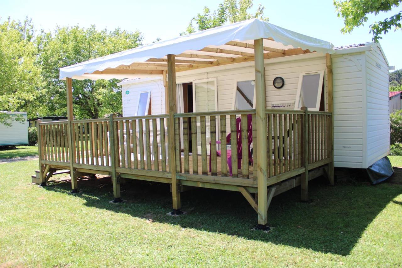 Camping Familial Paisible Avec Piscine, Mobil Home , Chalet, Studio & Emplacement Nue Casties-Labrande Eksteriør bilde