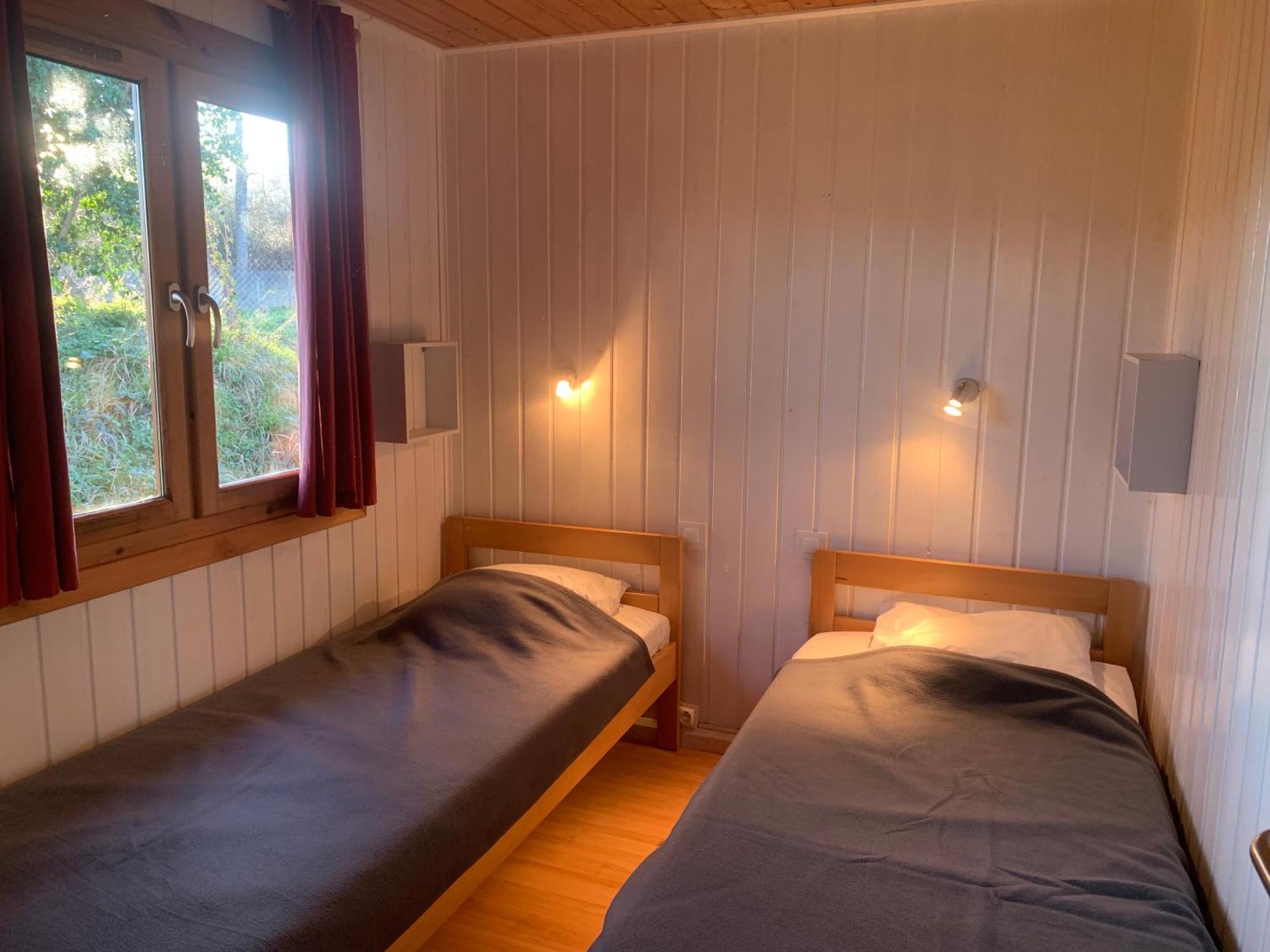 Camping Familial Paisible Avec Piscine, Mobil Home , Chalet, Studio & Emplacement Nue Casties-Labrande Eksteriør bilde