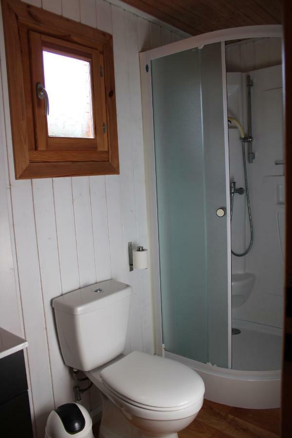 Camping Familial Paisible Avec Piscine, Mobil Home , Chalet, Studio & Emplacement Nue Casties-Labrande Eksteriør bilde
