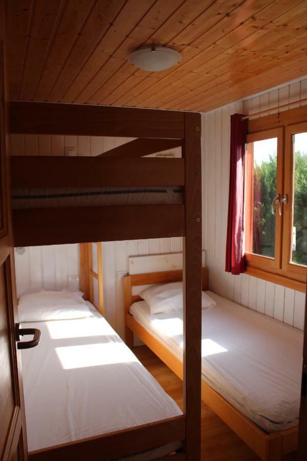 Camping Familial Paisible Avec Piscine, Mobil Home , Chalet, Studio & Emplacement Nue Casties-Labrande Eksteriør bilde