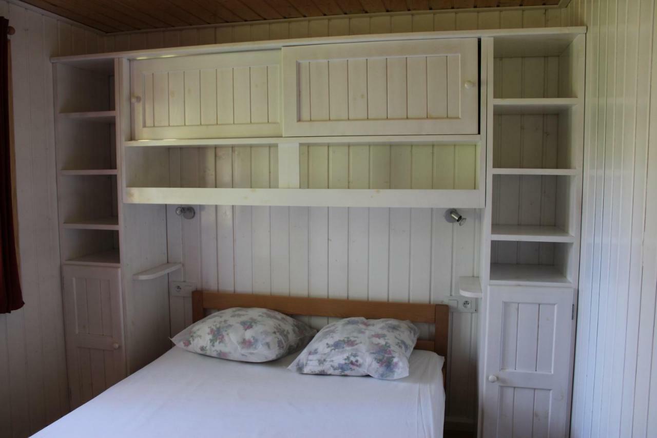 Camping Familial Paisible Avec Piscine, Mobil Home , Chalet, Studio & Emplacement Nue Casties-Labrande Eksteriør bilde