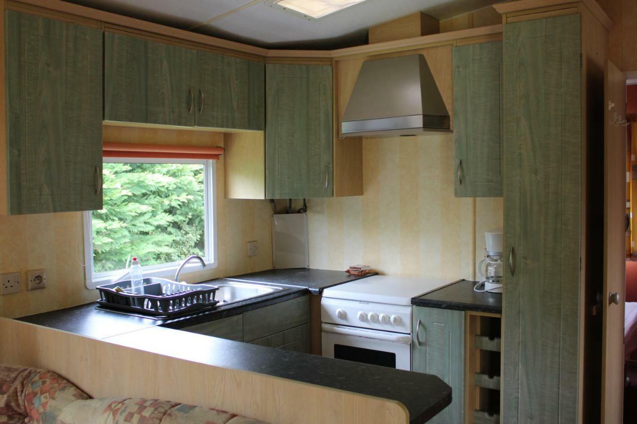 Camping Familial Paisible Avec Piscine, Mobil Home , Chalet, Studio & Emplacement Nue Casties-Labrande Eksteriør bilde