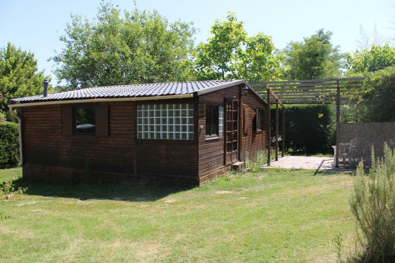 Camping Familial Paisible Avec Piscine, Mobil Home , Chalet, Studio & Emplacement Nue Casties-Labrande Eksteriør bilde